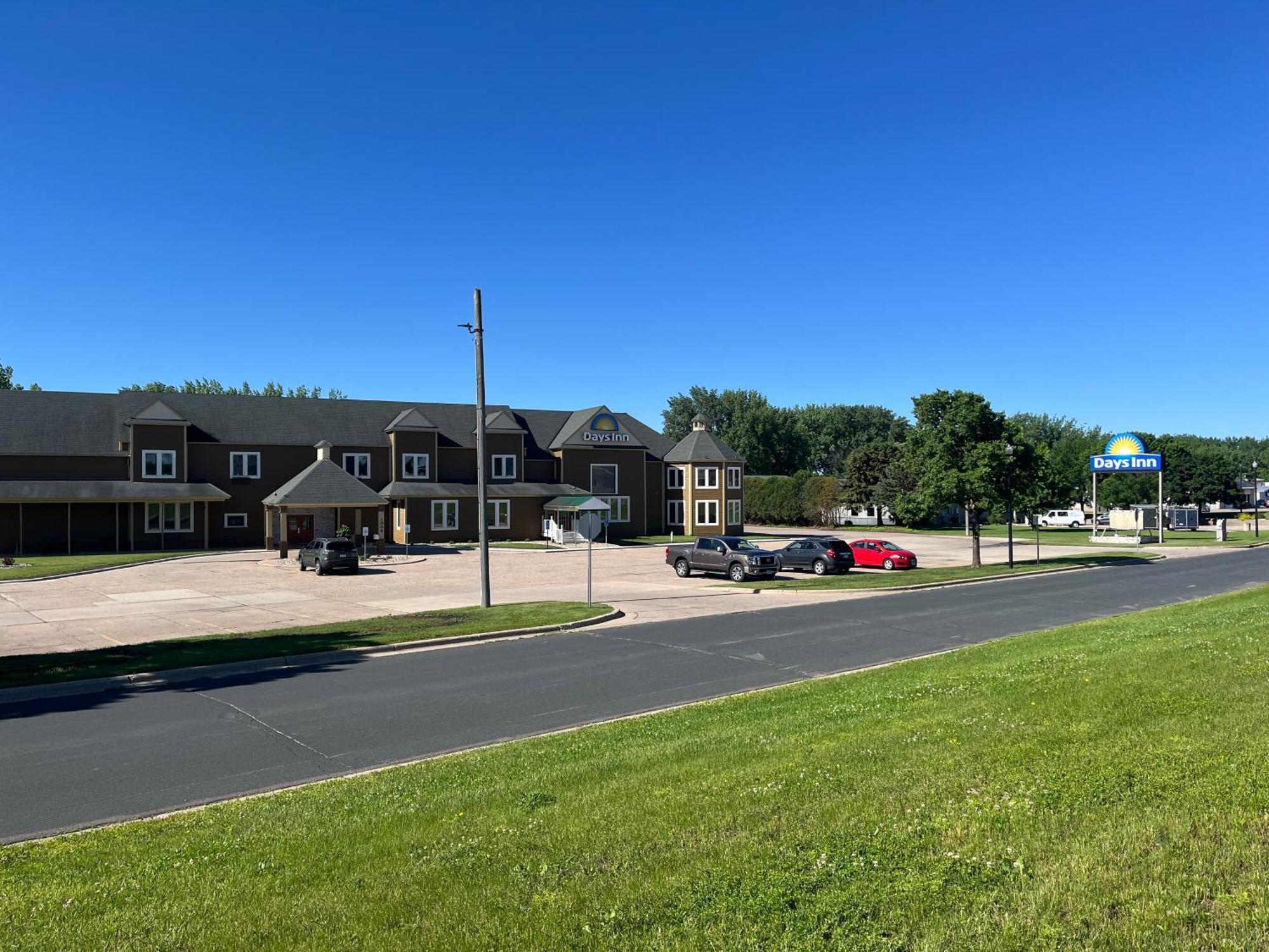 Days Inn By Wyndham Hutchinson Exterior foto