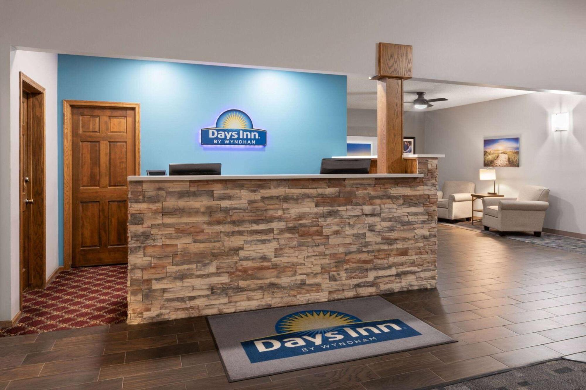 Days Inn By Wyndham Hutchinson Exterior foto
